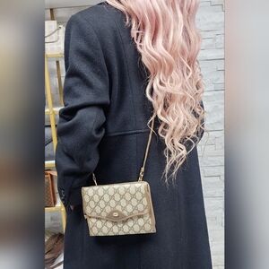 authentic Gucci wallet bag crossbody